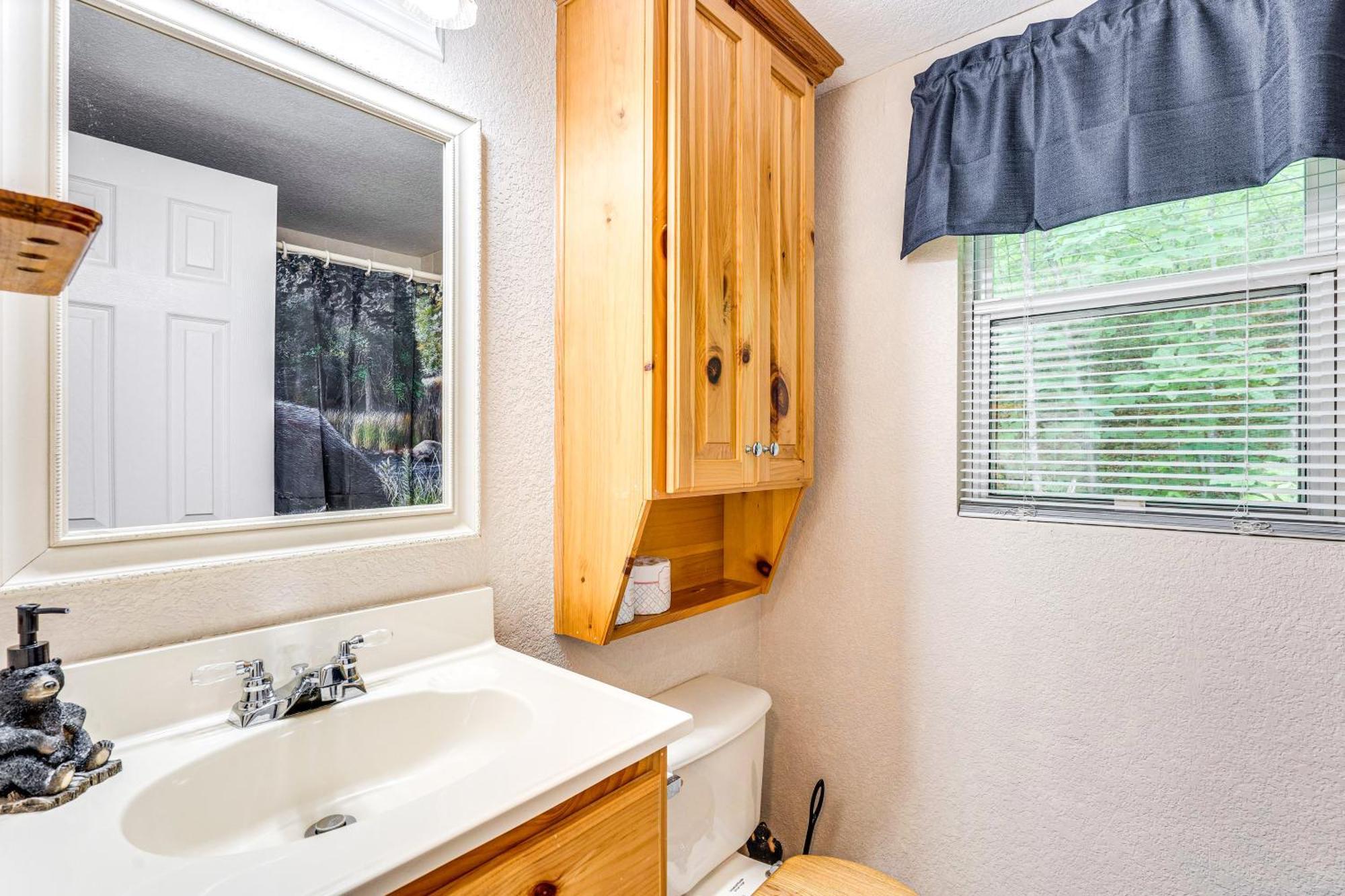 Secluded Cabin With Porch - 7 Miles To Lake Chatuge! Hayesville Exteriér fotografie